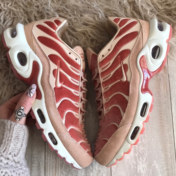 NWT Nike Air Max Plus LX velvet - Picture 7 of 8